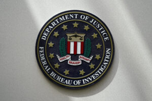 Según los informes, un pirata informático está violando el portal de infraestructura crítica del FBI