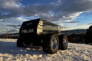 Rover antártico realiza investigación en la nieve