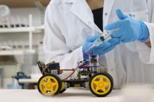 Un robot que puede ‘oler’ usando un sensor biológico